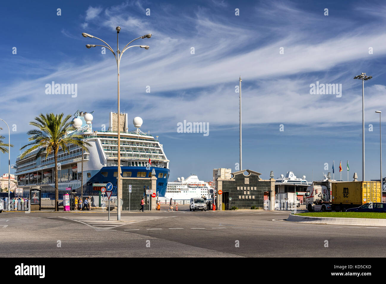 Le Cruise Terminal portuaire à Cadix Banque D'Images