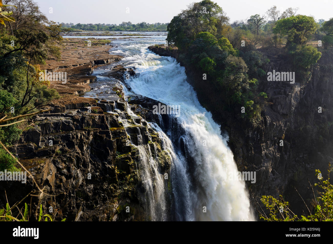 Devil's Cataract à Victoria Falls ou Mosi-oa-Tunya (la fumée qui tonne), Zimbabwe, Afrique du Sud Banque D'Images