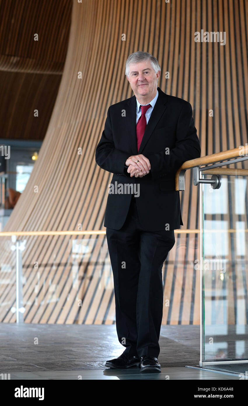 Mark drakeford suis pour l'ouest de Cardiff et secrétaire du cabinet pour les finances et l'administration locale a photographié à l'senedd, la baie de Cardiff, Pays de Galles, Royaume-Uni Banque D'Images