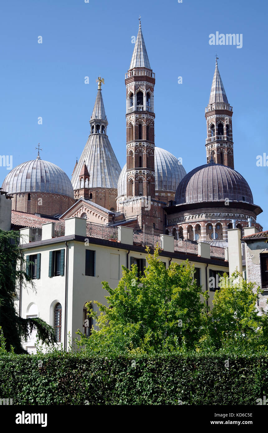 Basilique pontificale de Saint Antoine de Padoue, de style roman, à Padoue en Italie du Nord, Banque D'Images