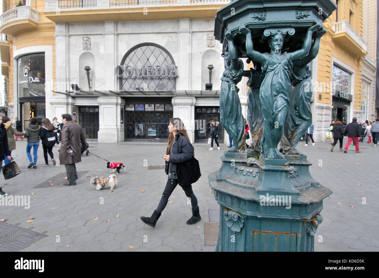 Fontaine wallace. conçu par Charles-auguste lebourg. de Barcelone, Catalogne, espagne. Banque D'Images