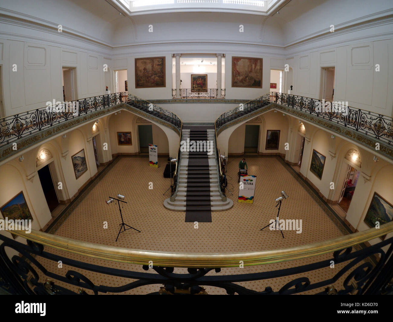 Cordoba, Argentine - 2017: Intérieur du Musée des Beaux-Arts d'Evita (Museo Superior de Bellas Artes Evita). Banque D'Images