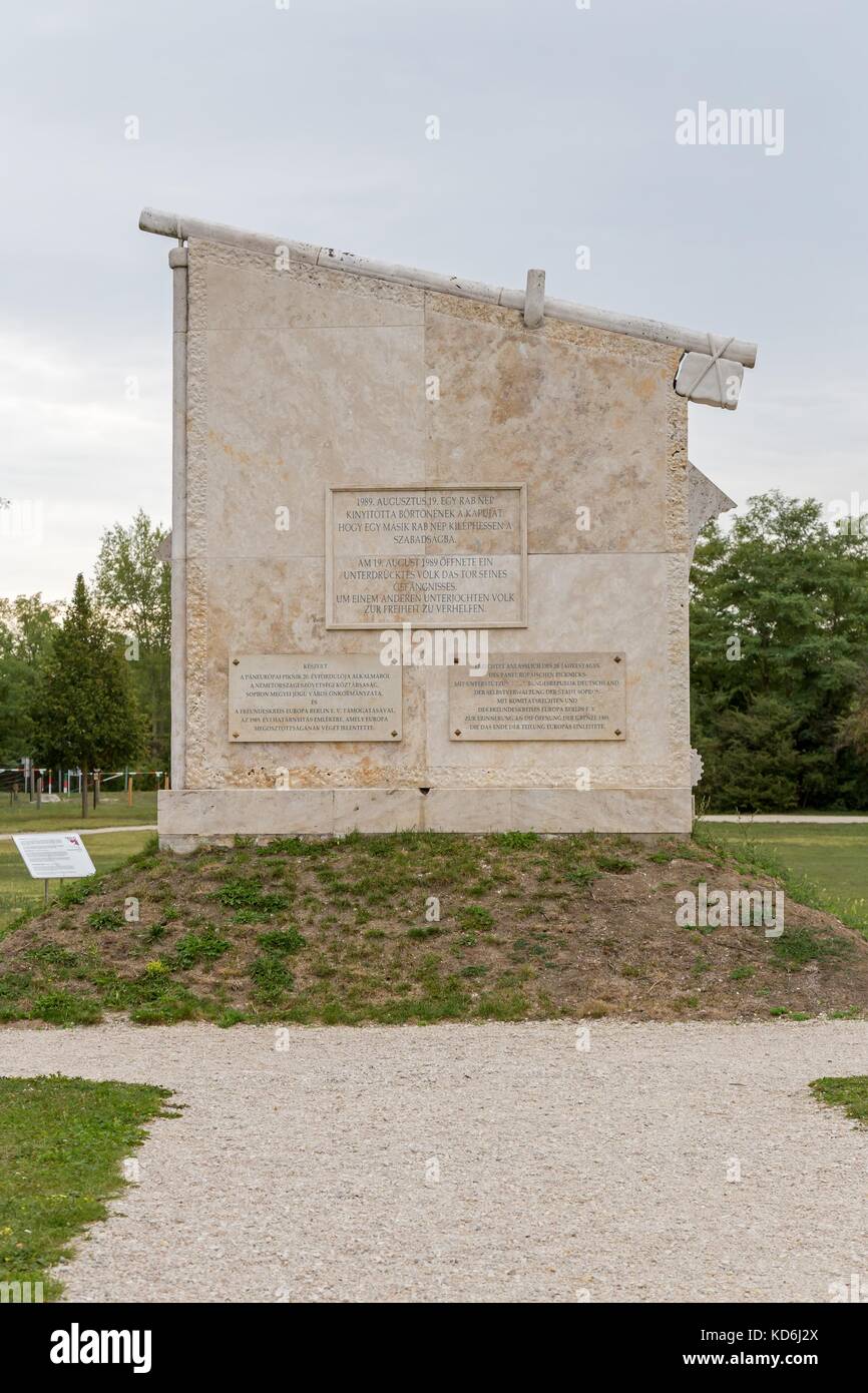 Le mémorial de la paix, monument de la pique-nique pan-européen 1989 à ville sopron, Hongrie, 05 septembre 2017 Banque D'Images
