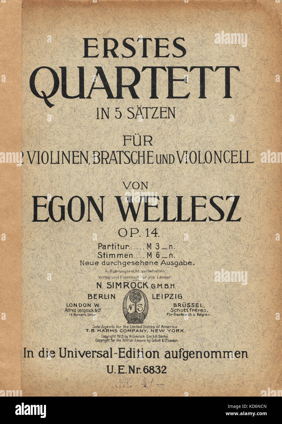 Egon Wellesz - Premier Quatuor en 5 mouvements pour deux violons, alto et violoncelle, opus 14. Score capot, publié par N. Simrock GMBH, Leipzig 1913. Musicologue et compositeur autrichien, 1885 - 1974 Banque D'Images