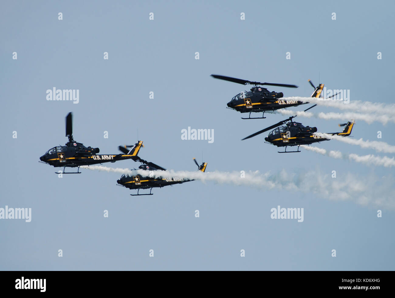 Fort Lauderdale, Floride - 5 mai 2007 : l'équipe de démonstration de l'hélicoptère de l'armée américaine connu sous le ciel des soldats. La performance à l'un de fort Lauderdale 2007 Banque D'Images