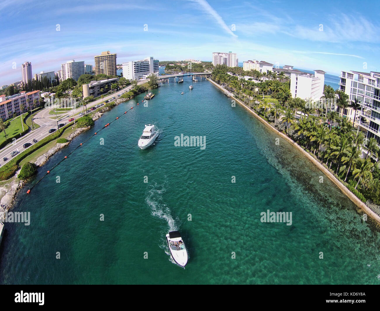 Vue aérienne de l'entrée de la navigation de plaisance à Boca Raton, Floride Banque D'Images