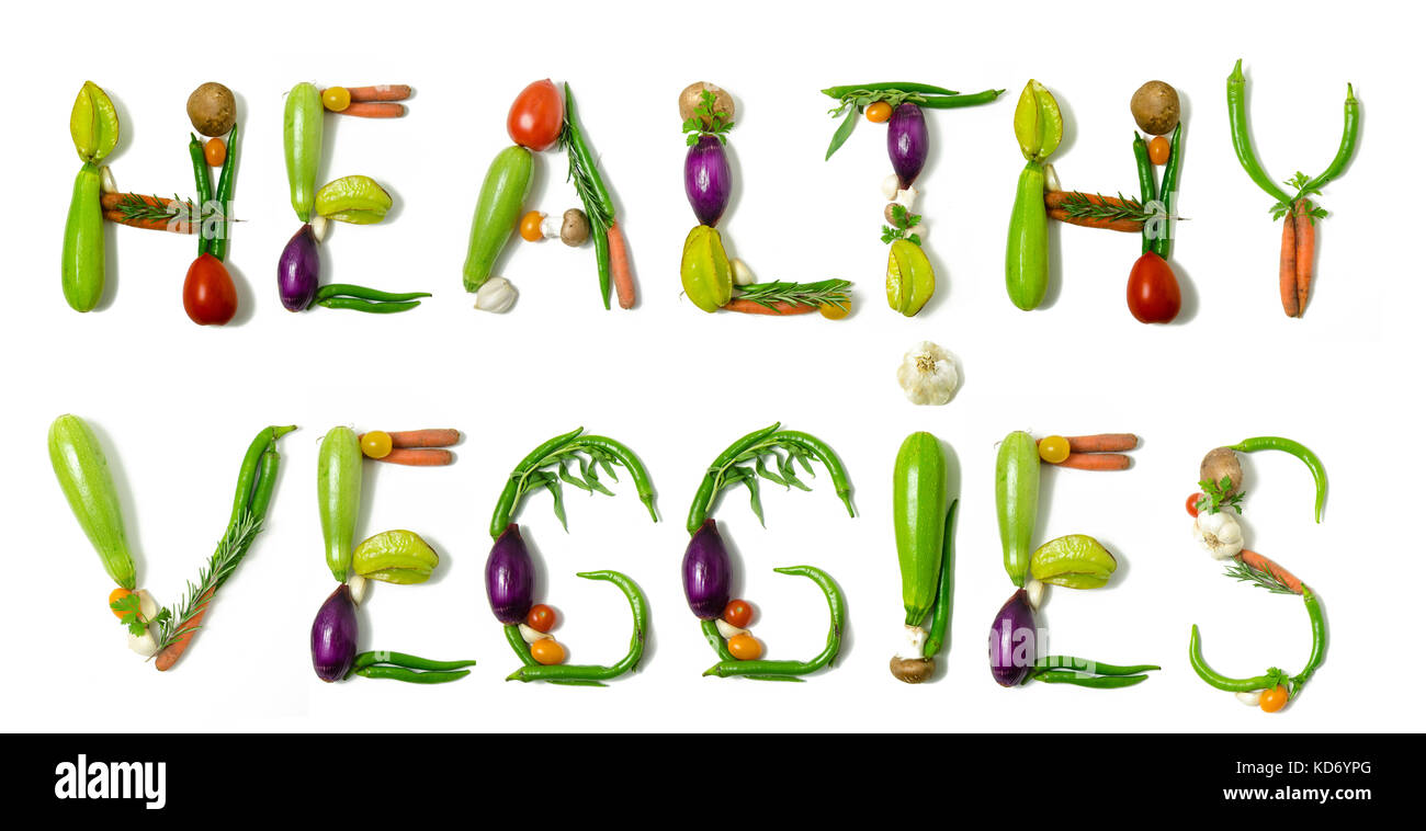 Phrase 'légumes sains" écrit avec des légumes comme un concept de style de vie sain, régime végétarien ou végétalien, la remise en forme ou la réduction de calories Banque D'Images