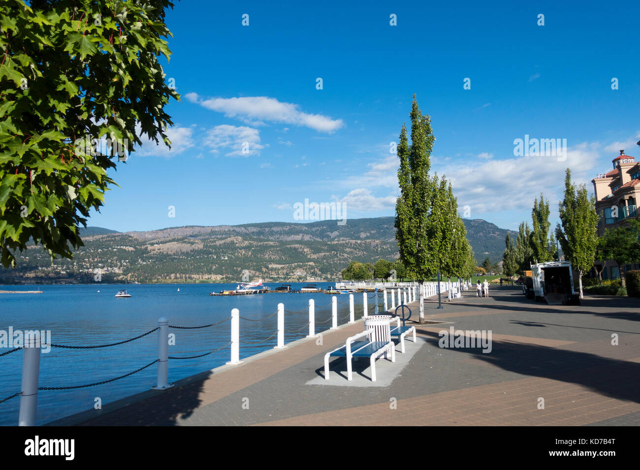 Waterfront Park et sentier de randonnée sur le lac Okanagan à Kelowna en Colombie-Britannique Banque D'Images