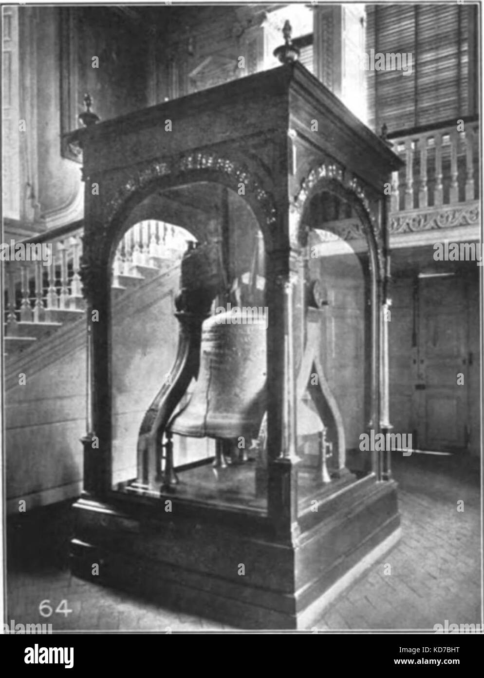 La Liberty Bell en verre dans le hall de la tour de l'Independence Hall Banque D'Images