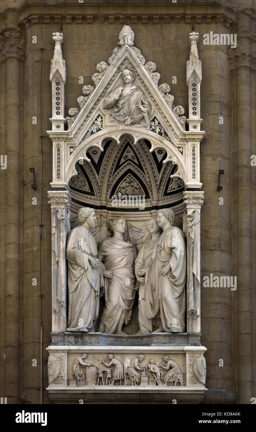Quatre Saints Couronnés (groupe Guild of Stone et WoodMasters) 1414-1417 de Nanni di Banco façade de l'Orsanmichele ( ou Cuisine Jardin de Saint Michel ) est une église de Florence ( en 1336 en tant que marché et zone de stockage du grain, comme sur commission de l'Union européenne en soie Soie (Guilde). Banque D'Images