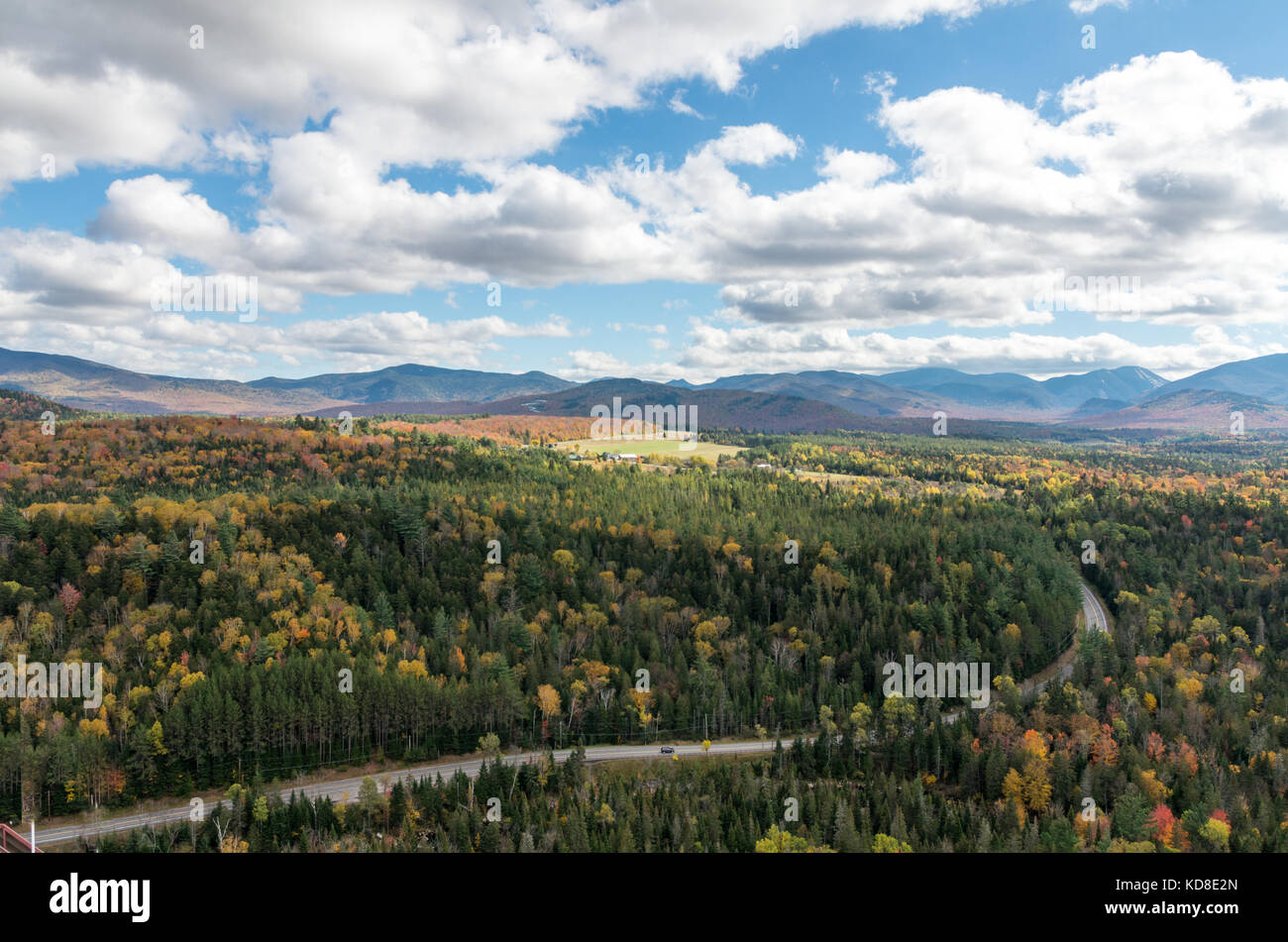 La couleur de l'automne dans les montagnes Adirondack autour du lac Placid NY Banque D'Images