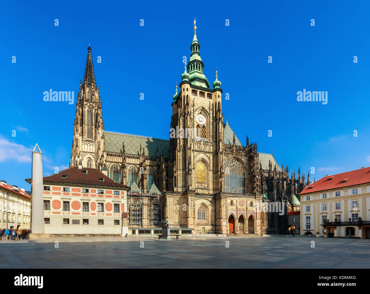 Vieille Cathédrale en Europe avec fond de ciel bleu, voyage Banque D'Images