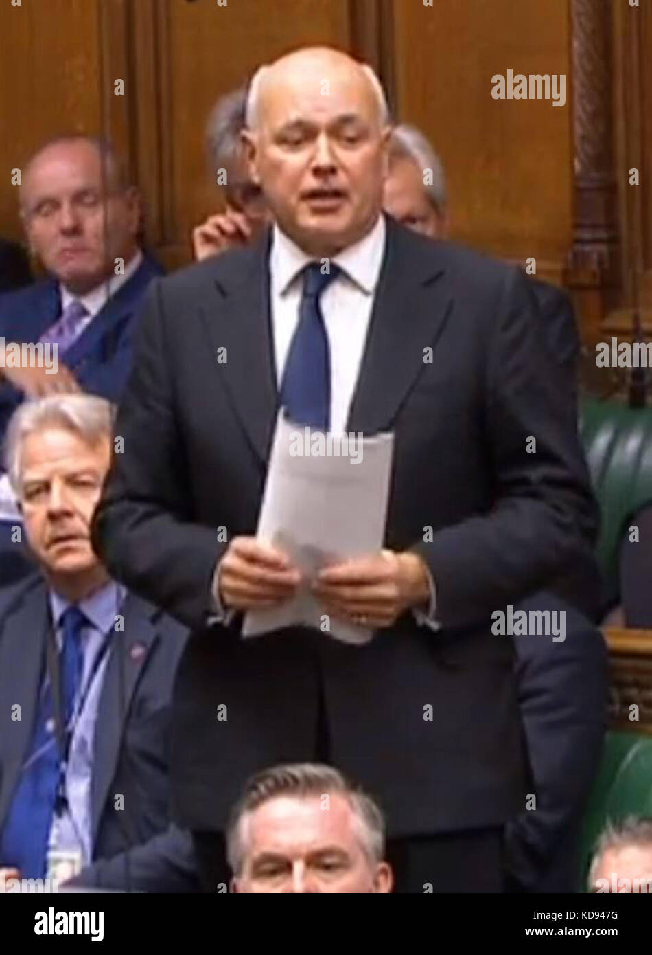 Ian Duncan Smith parle lors des questions du premier ministre à la Chambre des communes, à Londres. Banque D'Images