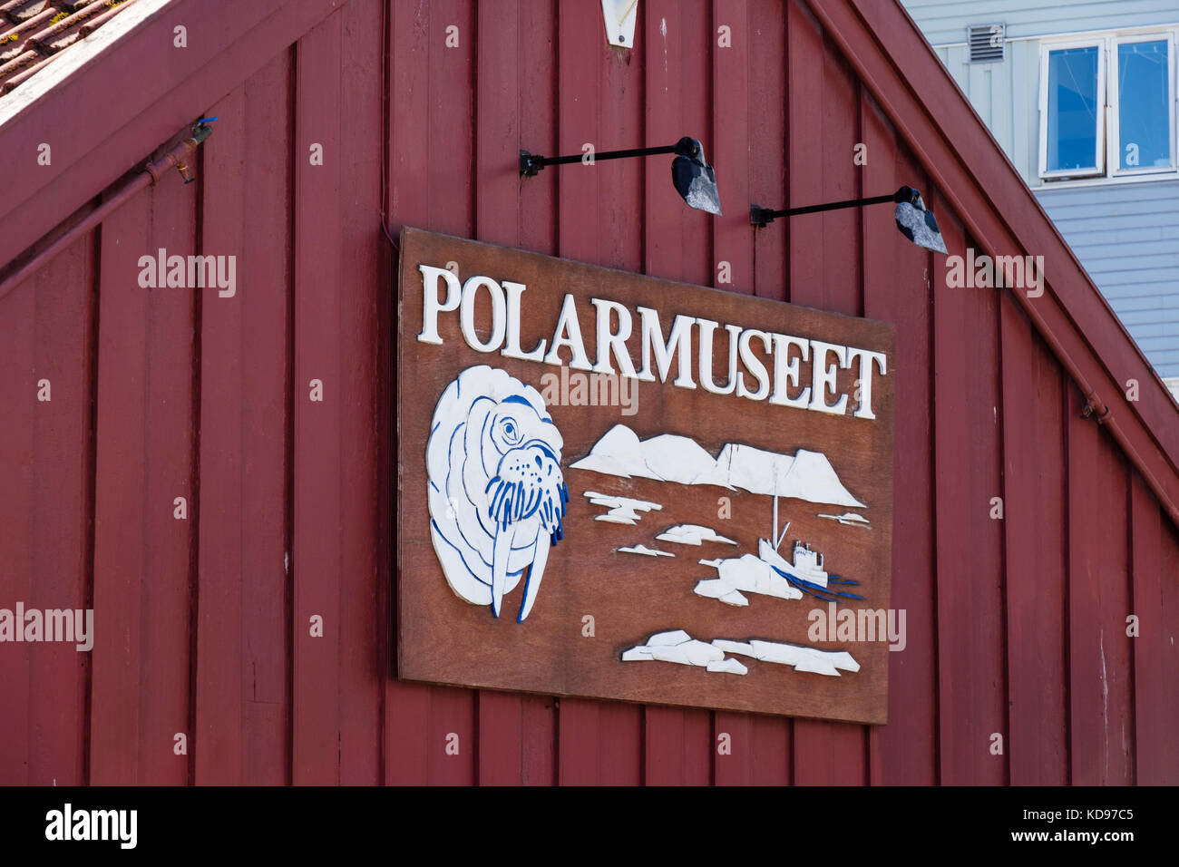 Pour signer ou Polarmuseet musée polaire sur le vieux bâtiment de bois. Tromso, comté de Troms, Norvège, Scandinavie Banque D'Images