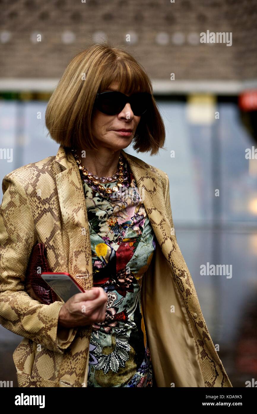 Anna Wintour après christopher kane .London Fashion Week Spring Summer 2017 ss18 . sept street style ***pour un usage éditorial uniquement*** Banque D'Images