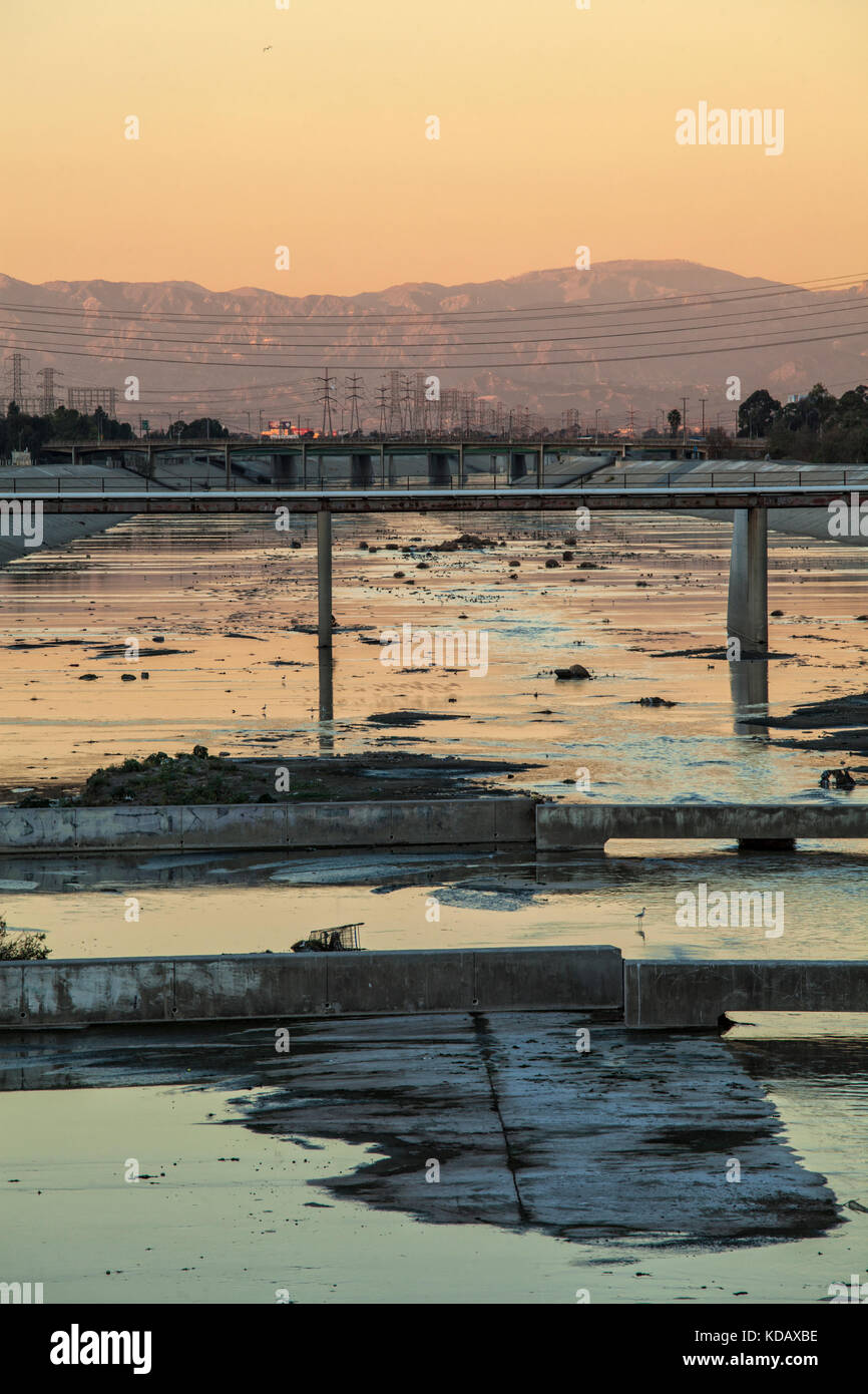 Los angeles river près de Willow Street, Long Beach, Californie, USA Banque D'Images