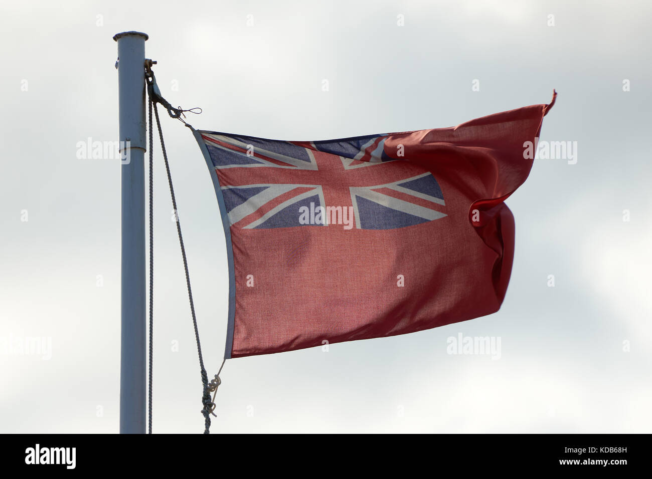 Red Ensign flottant au vent. Banque D'Images
