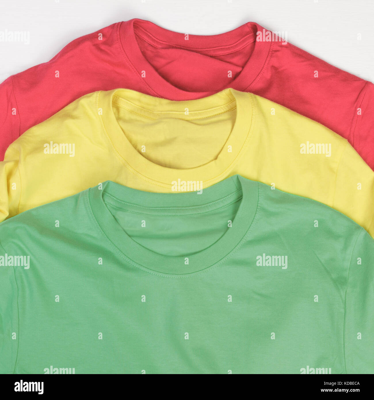T-shirts colorés Banque D'Images T-shirts colorés Banque D'Images