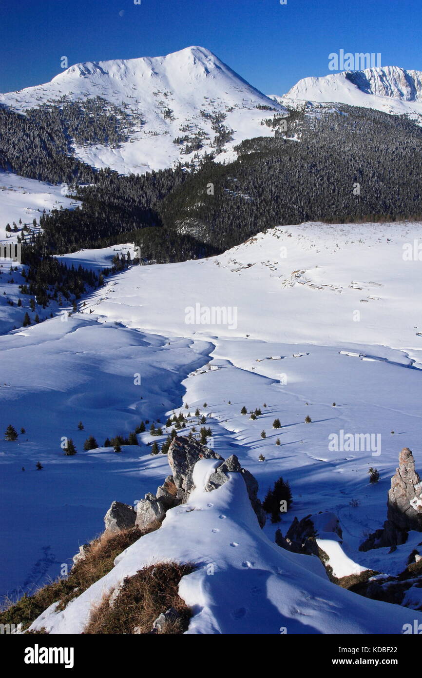 Hajla montagne sur la frontière entre le Kosovo et le Monténégro en hiver Banque D'Images