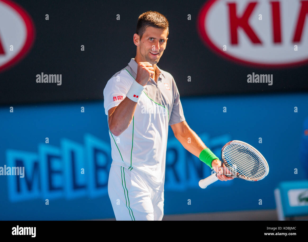 Novak Djokovic (srb) face tennis italien mauvais garçon f. fognini en sept jours de l'Open d'Australie 2014 à Melbourne. djokovic a gagné plus de fognini 3-6, 0-6, Banque D'Images