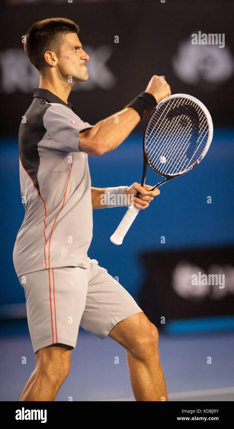 Novak Djokovic (SRB), monta contre indemnité lucas lacko (SVK) dans un jeu de l'Open d'Australie 2014 à Melbourne. djokovic bat lacko 6-3 Banque D'Images