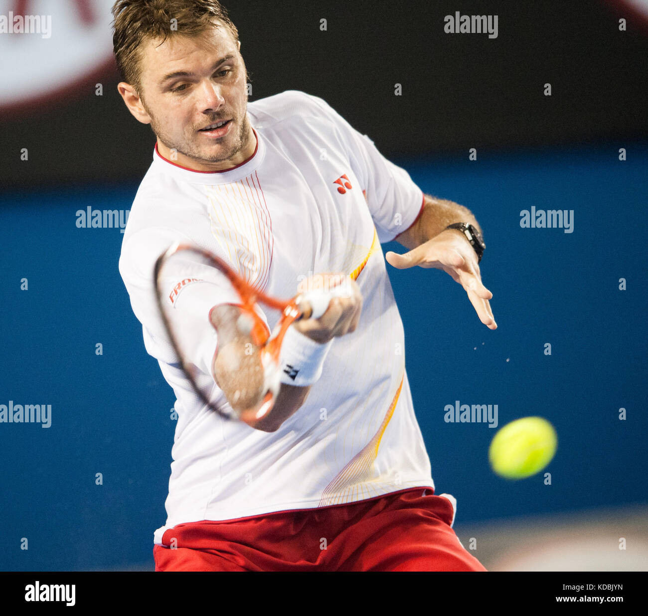 Stan Wawrinka en action contre N Djokovic à l'Open d'Australie Banque D'Images