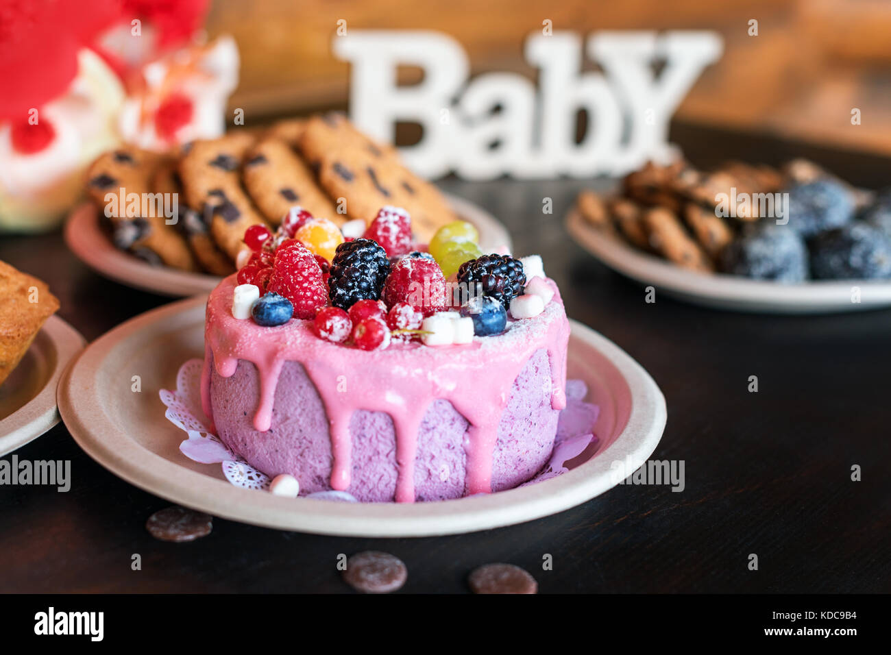 Gateaux D Anniversaire Banque D Image Et Photos Alamy