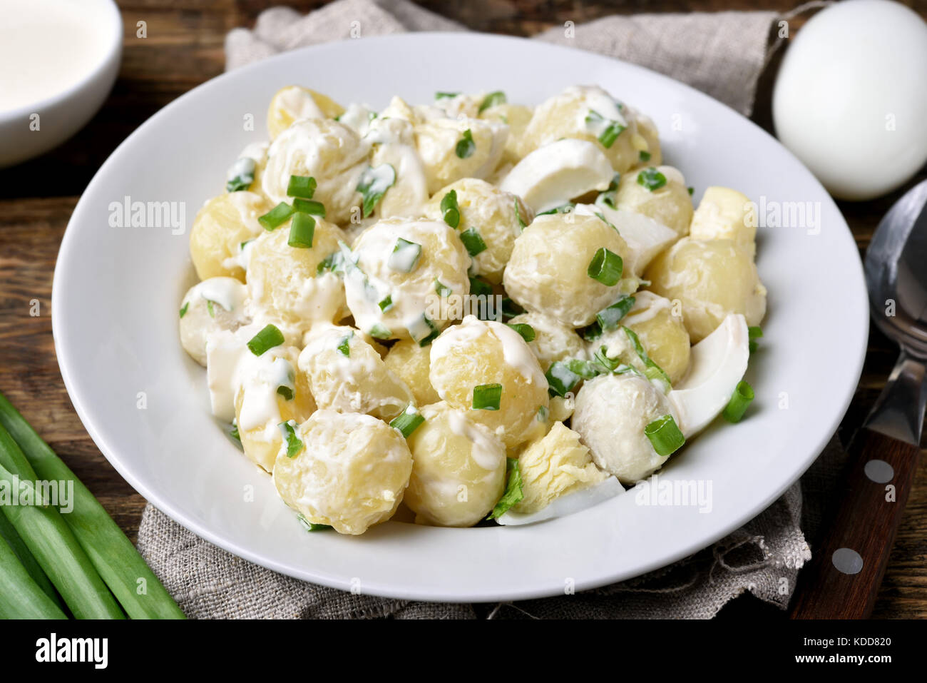 Salade de pomme de terre au yaourt Banque de photographies et d’images