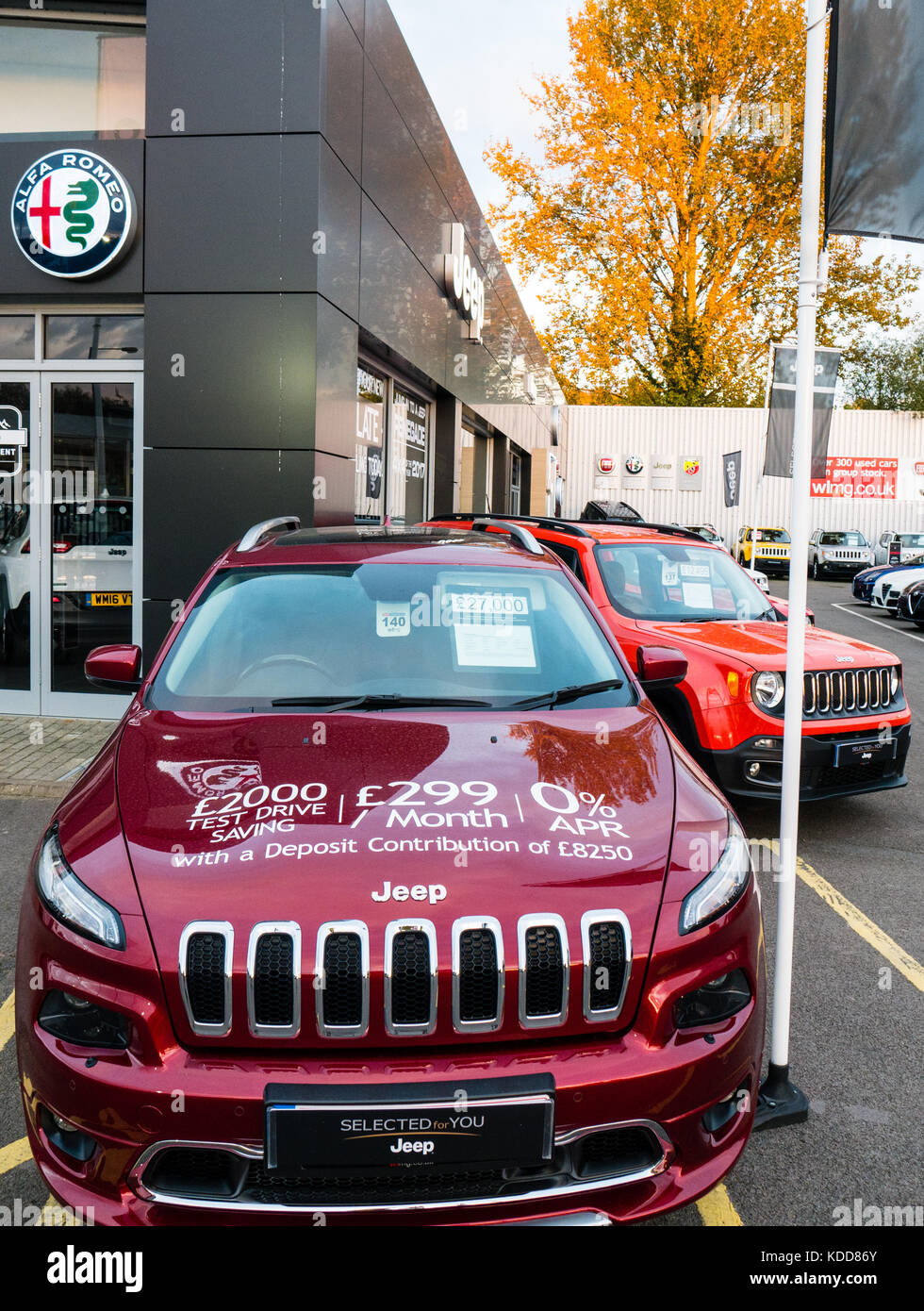 Jeep Car Showroom, Reading, Berkshire, Angleterre, RU, FR. Banque D'Images