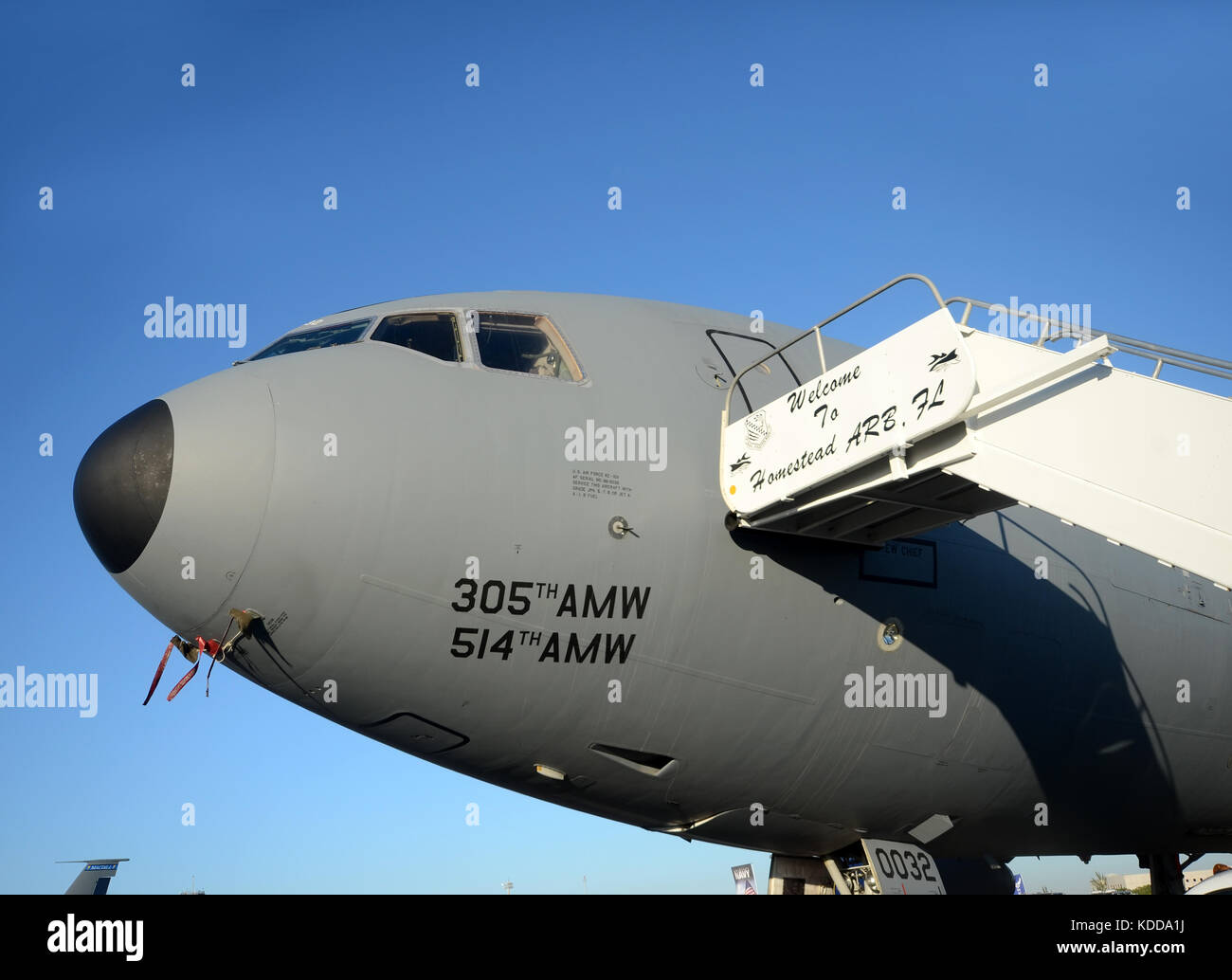 Miami - 3 novembre : US air force KC-10 camion-citerne de carburant s'arrête plus à Homestead Air Reserve base le 2 novembre 2012 entre les missions. la base est situé à Banque D'Images