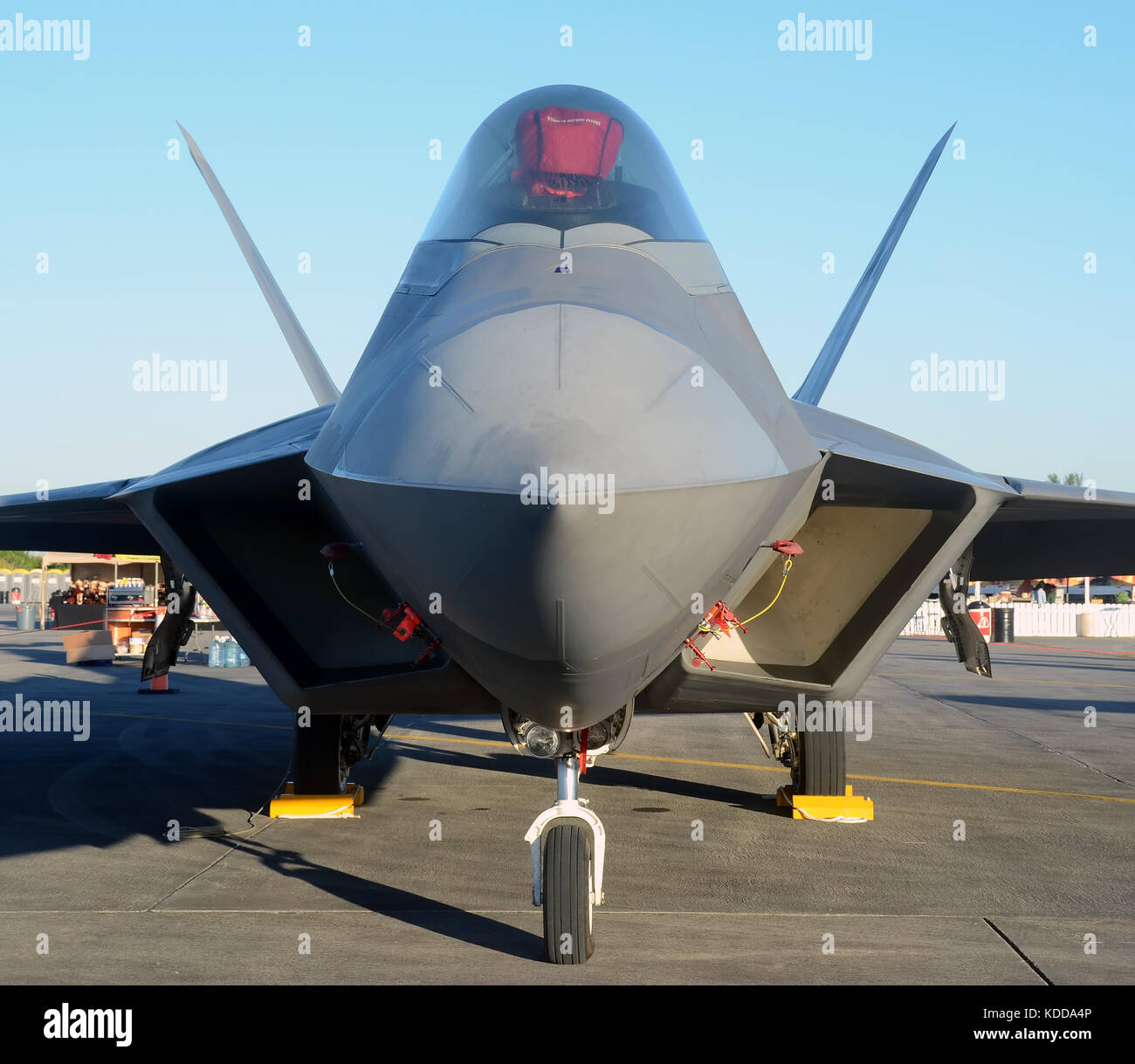 État de l'art stealth fighter jet vue avant Banque D'Images