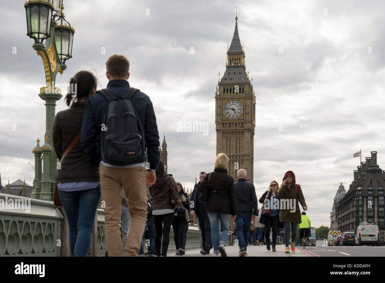 Royaume-Uni: Palais de Westminster avec Big Ben, vu du pont de Westminster. Photo de 5. Mai 2017. | utilisation dans le monde entier Banque D'Images