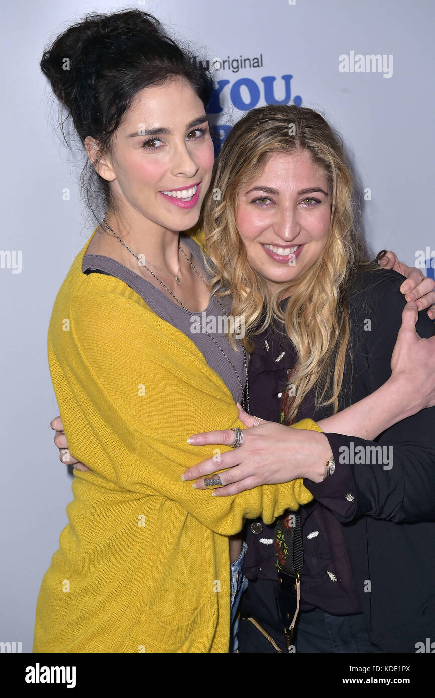 Sarah Silverman et Amy Zvi lors d'un photocall pour le spectacle Hulu 'I Love You, America' au Chateau Marmont Hotel. Los Angeles, 11.10.2017 | utilisation dans le monde entier Banque D'Images