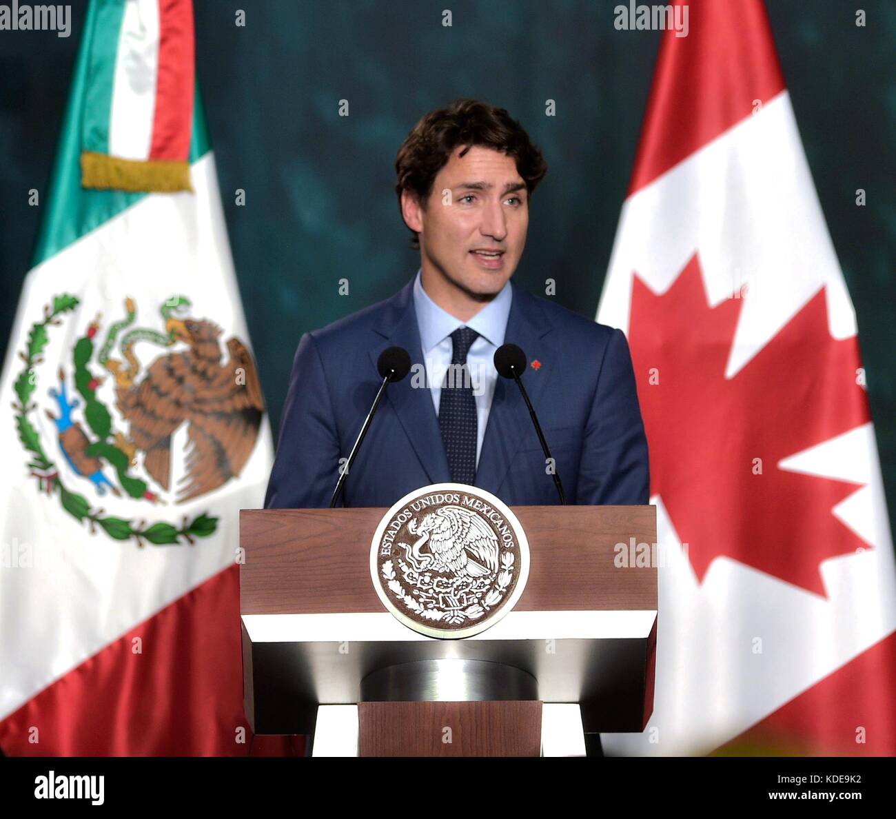 Le premier ministre du Canada, Justin Trudeau lors d'une conférence de presse conjointe avec le président mexicain Enrique pena nieto à la suite des réunions bilatérales dans le palacio nacional, 12 octobre 2017 à Mexico, Mexique. Presidenciamx planetpix (via) Banque D'Images