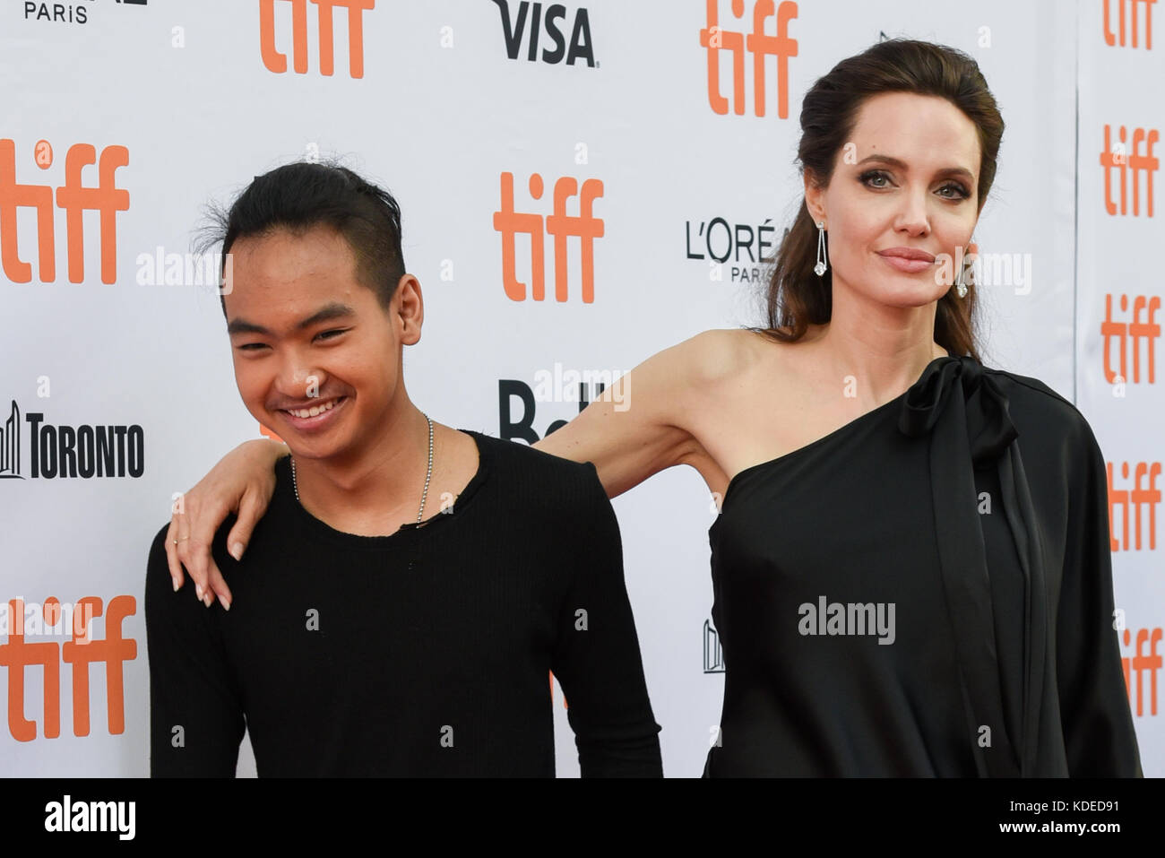 42e festival international du film de Toronto - "d'abord ils ont tué mon père : une fille du Cambodge se souvient' - premiere avec : angelina jolie, maddox jolie-pitt où : Toronto, Canada Quand : 11 sep 2017 Credit : Jaime espinoza/wenn.com Banque D'Images