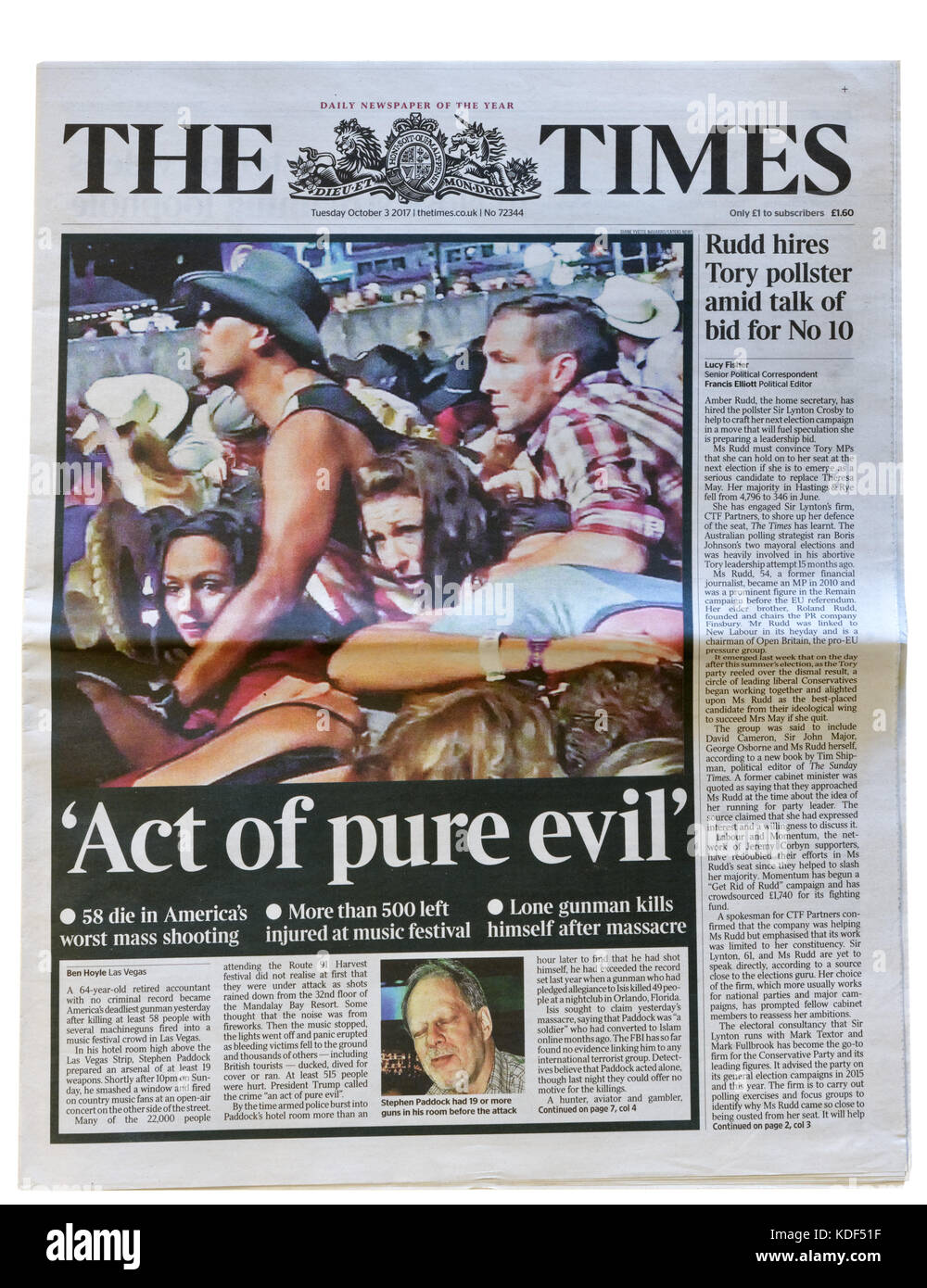 Le journal The Times titre après la prise de masse de Las Vegas, le 1er octobre 2017 Banque D'Images