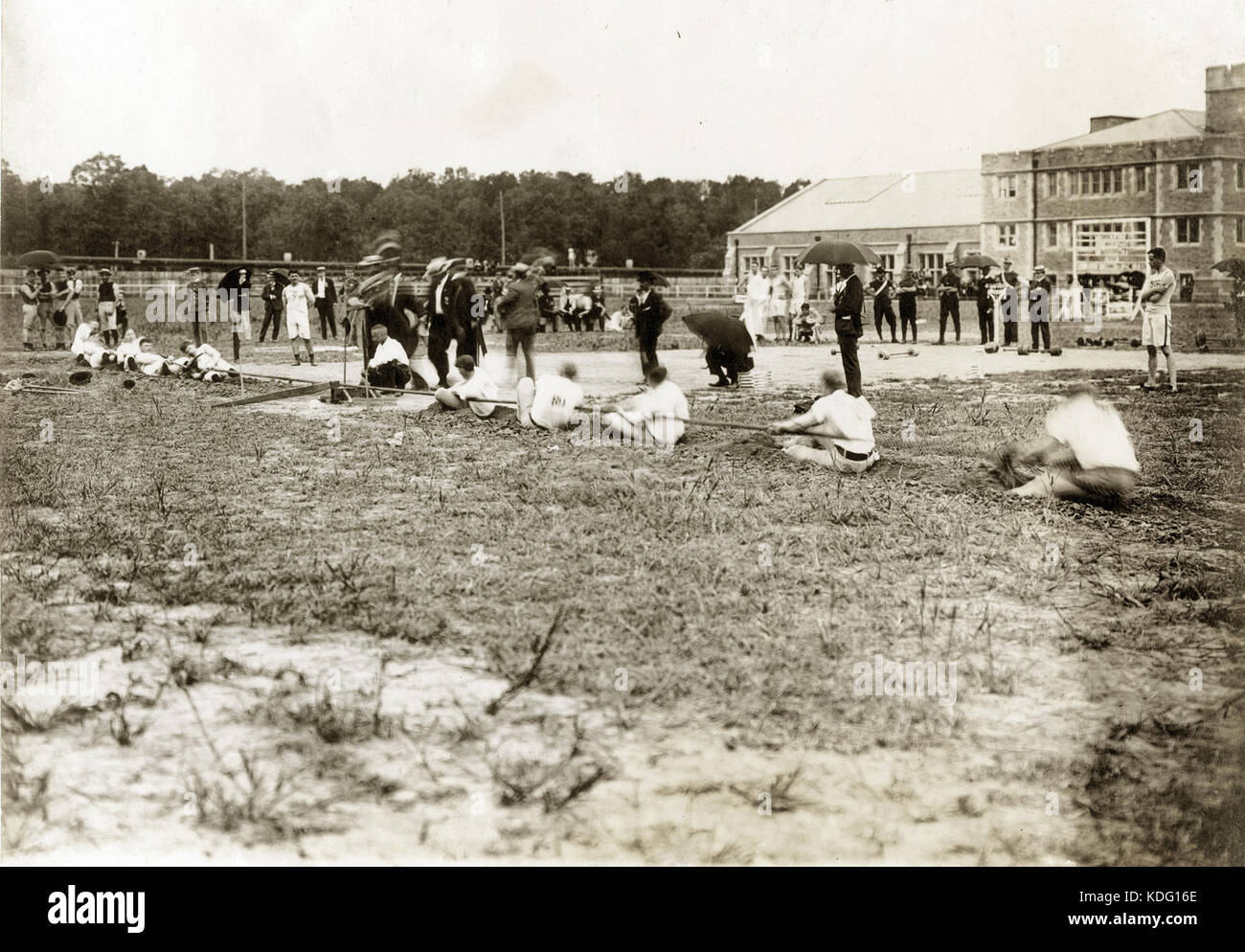 Milwaukee Athletic Club vs St Louis Athletic Club 1 au deuxième tour de l'remorqueur de la guerre à la concurrence des Jeux Olympiques de 1904 Banque D'Images