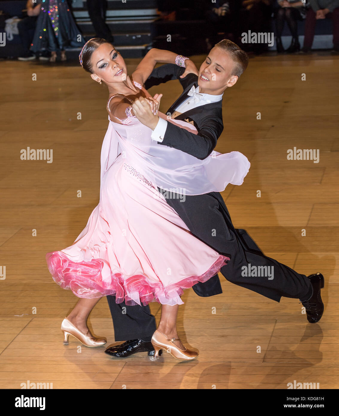 Ballroom dancers à la salle de bal Internationale au Championnat International Hall, Brentwood., Banque D'Images