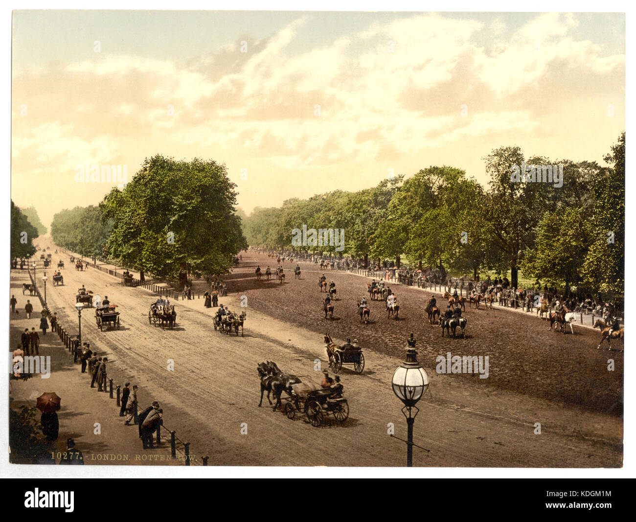 Rotten Row et Hyde Park Corner, London, Angleterre RCAC2002696936 Banque D'Images