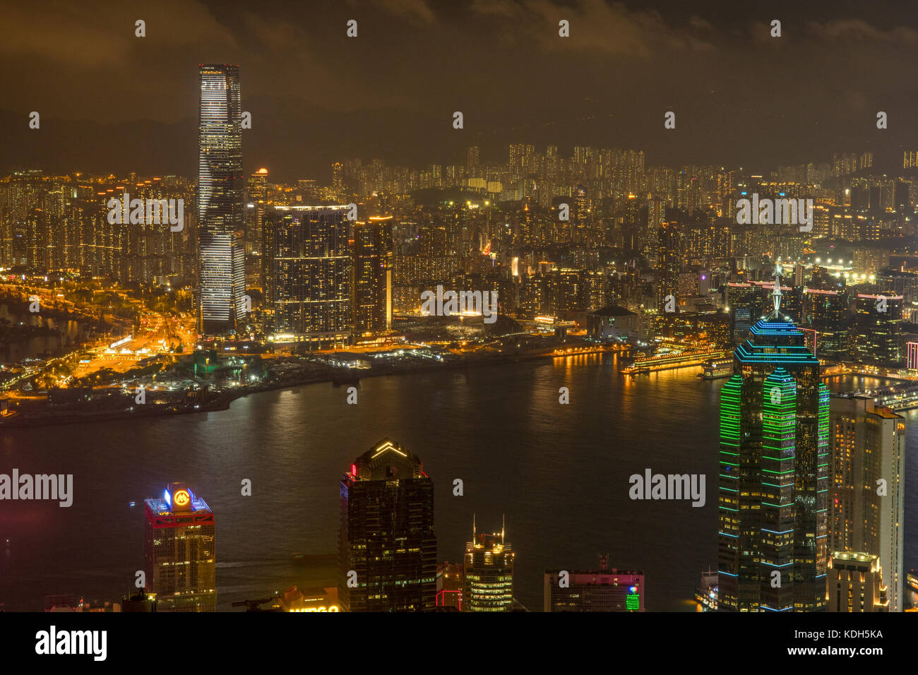 Depuis le sommet de hong kong de nuit, hong kong, Chine Banque D'Images