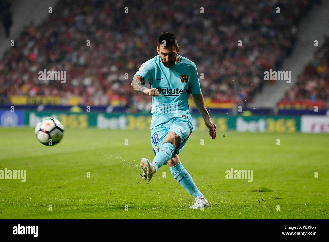 Madrid, Espagne. 14 octobre, 2017. Lionel Andrés Messi (10) joueur du FC Barcelone. La Liga entre l'Atletico de Madrid vs FC Barcelone à la Wanda stade Metropolitano de Madrid, Espagne, le 14 octobre 2017 . Más Información Gtres Crédit : Comuniación sur ligne, S.L./Alamy Live News Banque D'Images