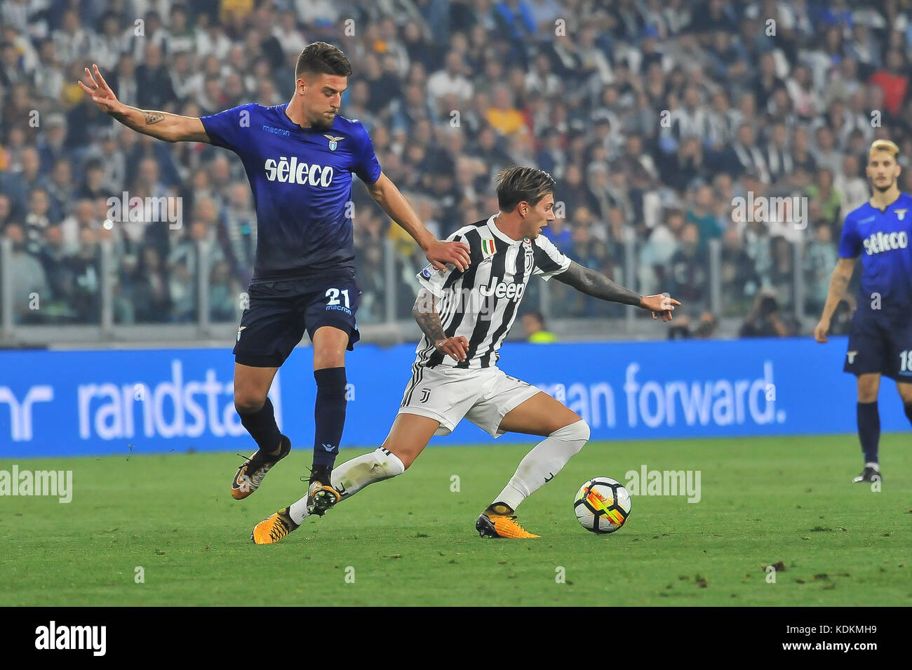 Turin, Italie. 14 octobre, 2017. Federico bernardeschi (juventus) au cours de la série d'un match de football entre la Juventus et SS Lazio de Allianz Stadium le 14 octobre 2017 à Turin, Italie. crédit : fabio annemasse/Alamy live news Banque D'Images Turin, Italie. 14 octobre, 2017. Federico bernardeschi (juventus) au cours de la série d'un match de football entre la Juventus et SS Lazio de Allianz Stadium le 14 octobre 2017 à Turin, Italie. crédit : fabio annemasse/Alamy live news Banque D'Images