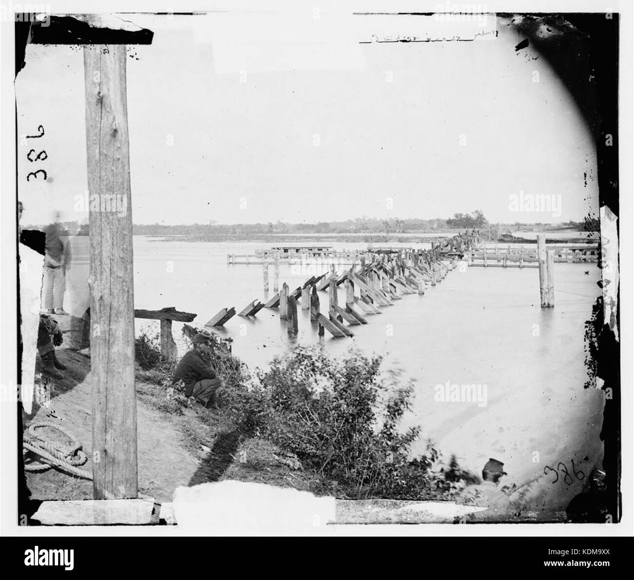 Ruines du pont sur la rivière York Railroad & Richmond en Virginie le 17 mai 1862, détruits pour rendre le chemin de fer inutile pour les Confédérés Banque D'Images