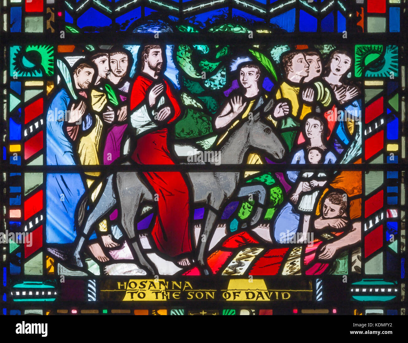 Paris, France - 16 septembre 2017 : Le vitrail de Malik - entrée de palm Jésus à Jérusalem à l'église St etheldreda par Ghislain Bégin charles Banque D'Images