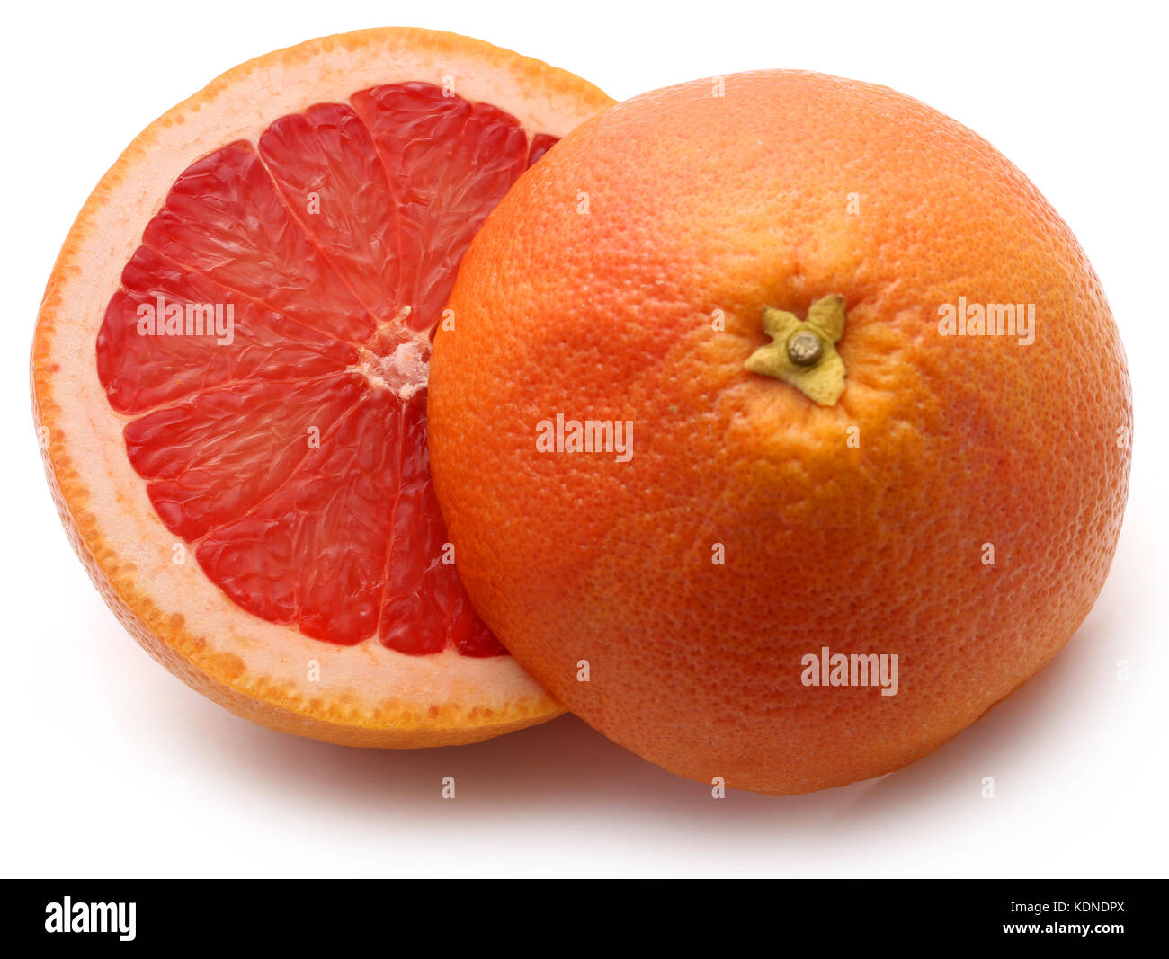 Pamplemousse bio sur fond blanc Banque D'Images