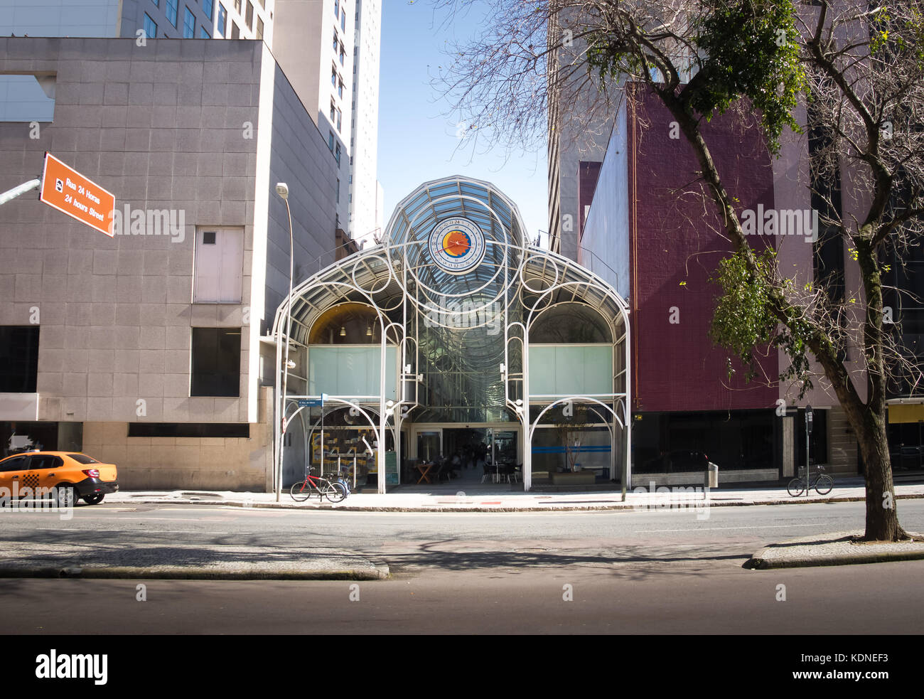 24 heures rue - Curitiba, Parana, Brésil Banque D'Images