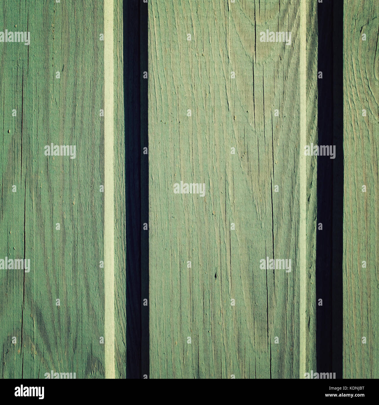Fond de bois vert. Texture peint. Colorful wall. La photo en gros plan. La tonalité de l'image. Banque D'Images