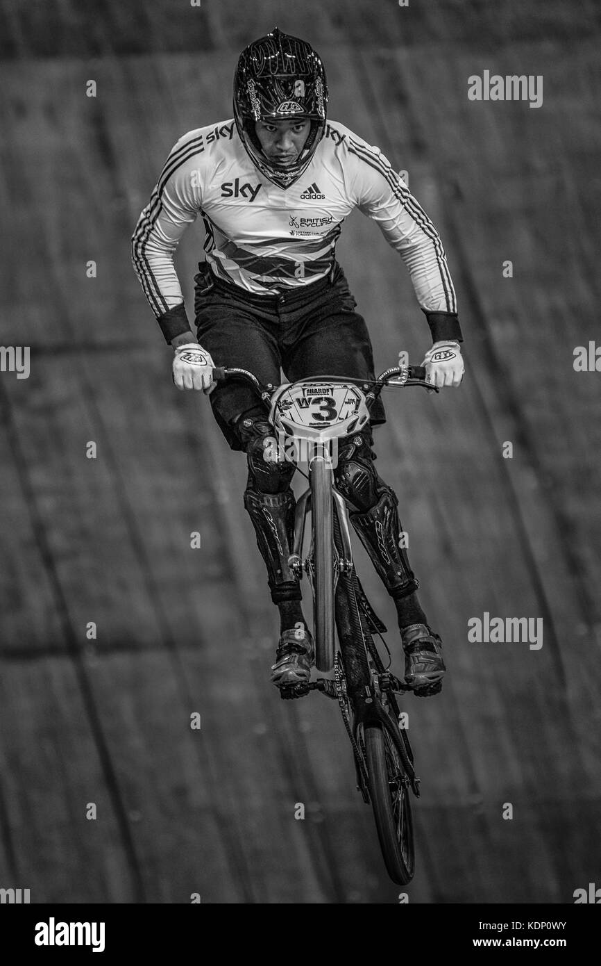 BMX la concurrence au Centre National de cyclisme, Manchester, UK Banque D'Images