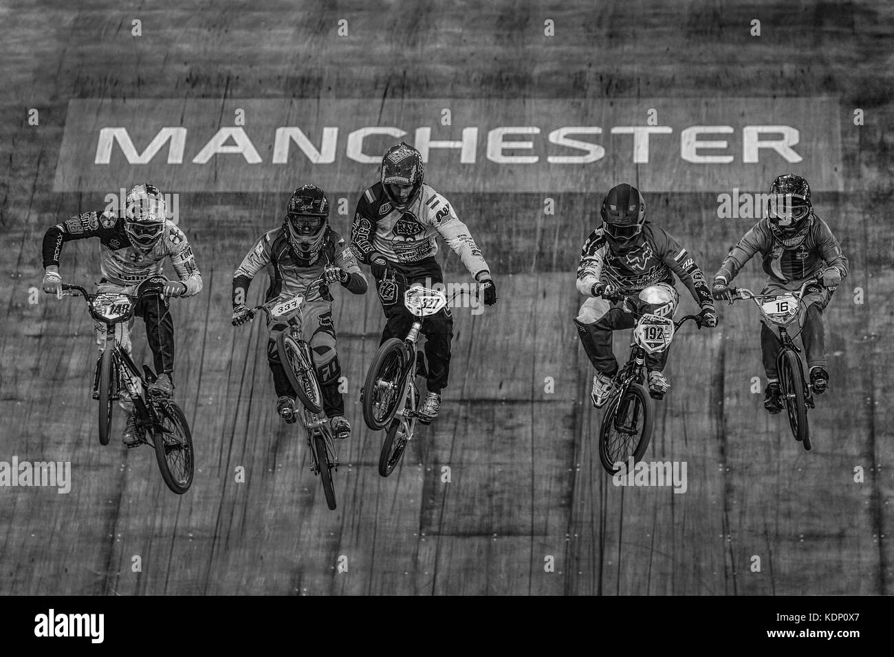 BMX la concurrence au Centre National de cyclisme, Manchester, UK Banque D'Images