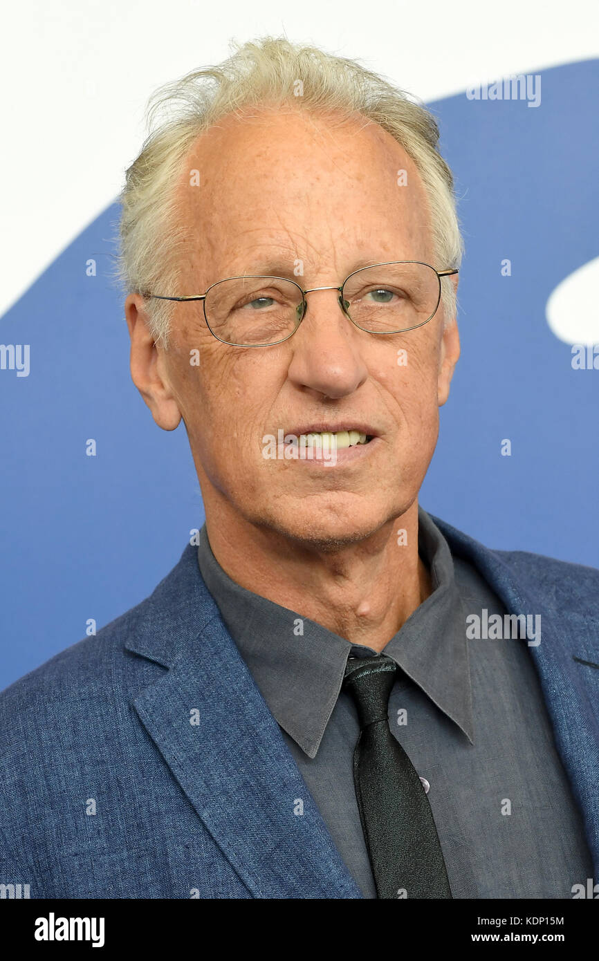 Eric Olson assiste à une séance de photos pour l'Absinthe pendant le 74e Festival du Film de Venise à Venise, Italie. 6 Septembre 2017 © Paul Treadway Banque D'Images